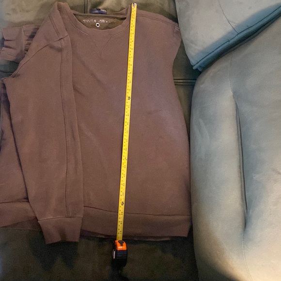 Manjeri De Voir Army Green Crewneck fits like Large - Picture 3 of 6